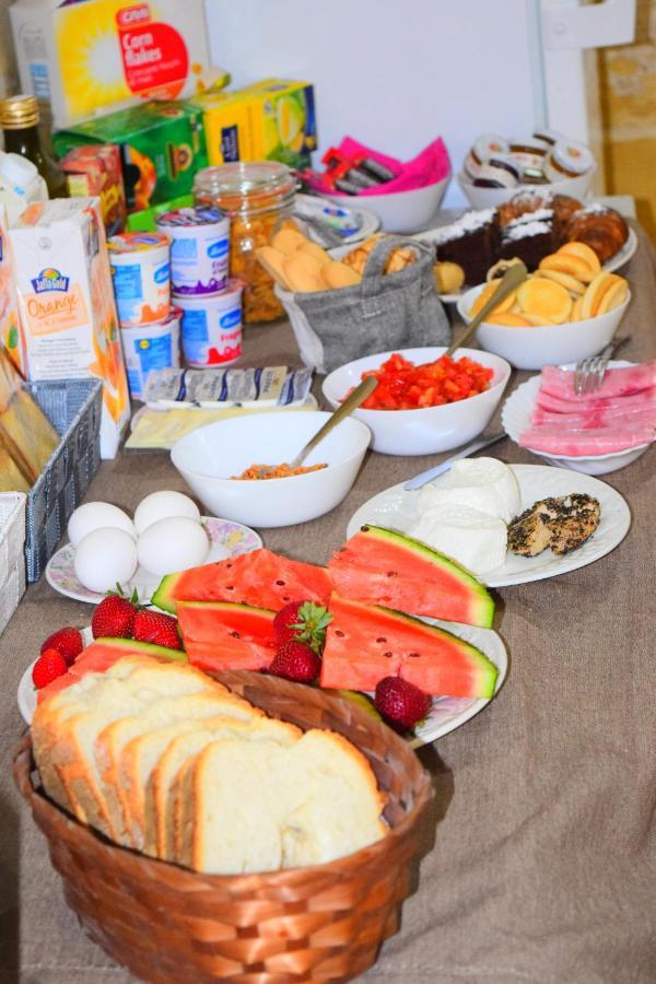 St George Of Lydda B&B Victoria Luaran gambar