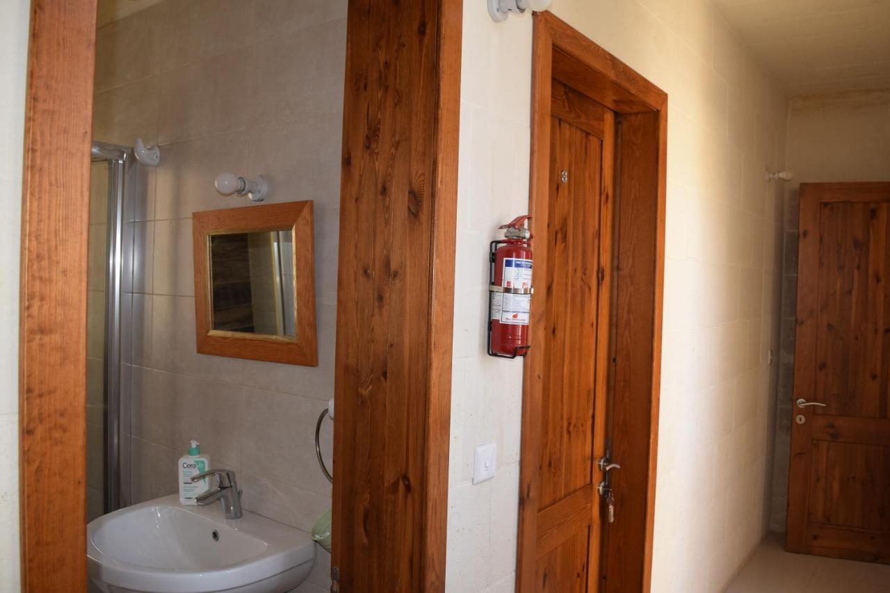 St George Of Lydda B&B Victoria Luaran gambar